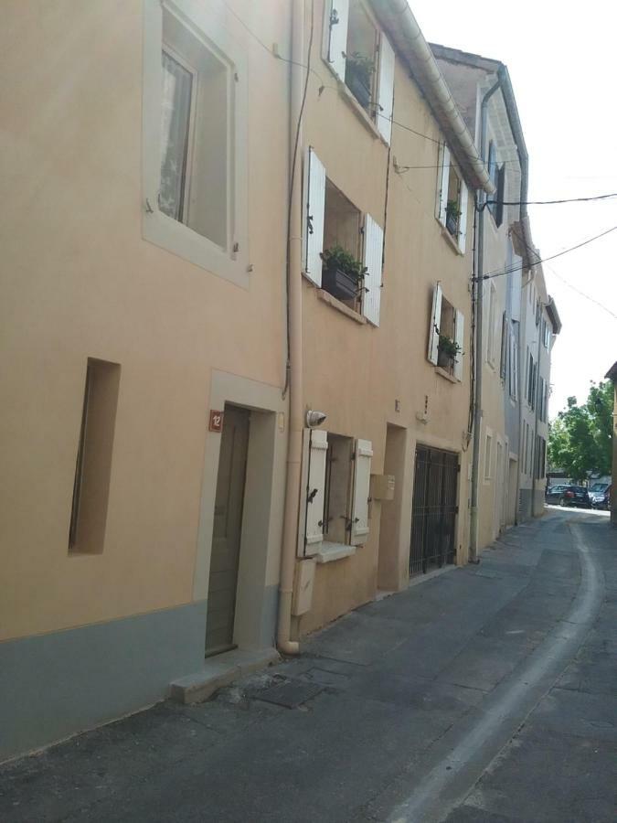 Apartamento Au 10 LʼIsle-sur-la-Sorgue Exterior foto
